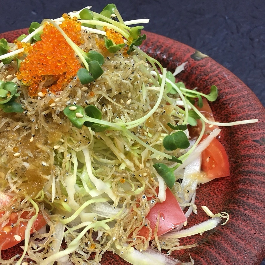 せっかくの外食、カロリーを気にして楽しめないのはもったいない
意気な寿し処阿部 広尾別館では、お野菜を使った一品料理もたくさんご用意しております🥗
罪悪感なく、もりもりとお野菜をお召し上がりいただけます
「食べたい」と「ヘルシー」を叶えるお寿司屋さんを是非お楽しみください