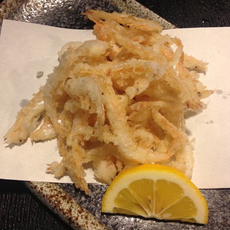 本日は白海老の唐揚げについてご紹介させていただきます‍♀️